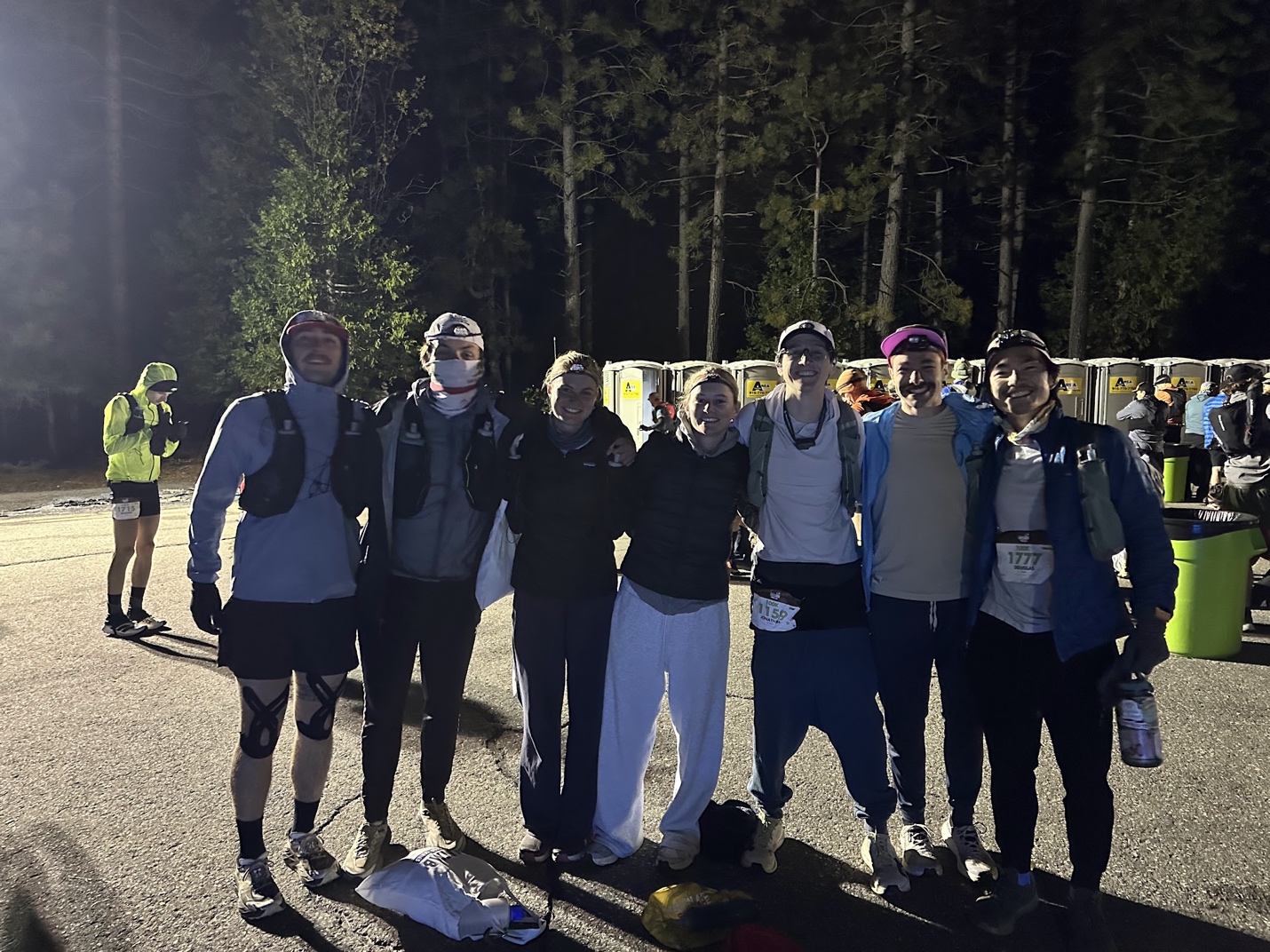 Group photo at the Canyons 100K race start